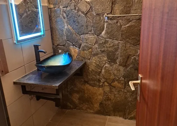 Wasgau Felsen- Und Seen Apartamento *